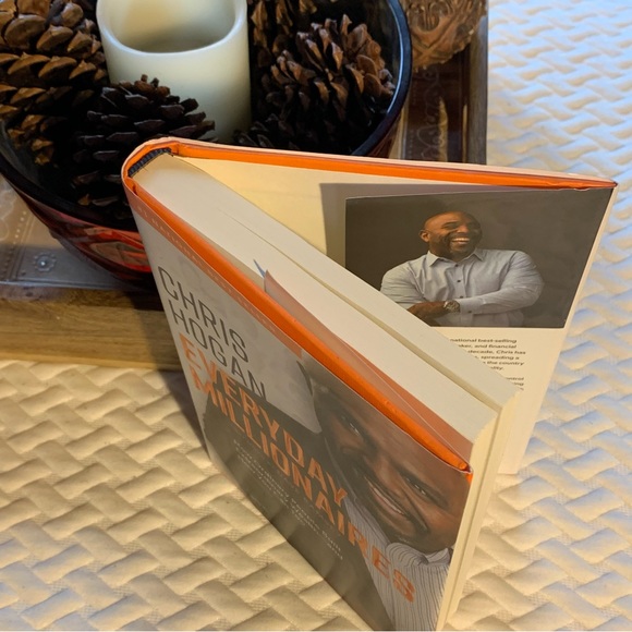 Chris Hogan EVERYDAY MILLIONAIRES - Picture 2 of 5